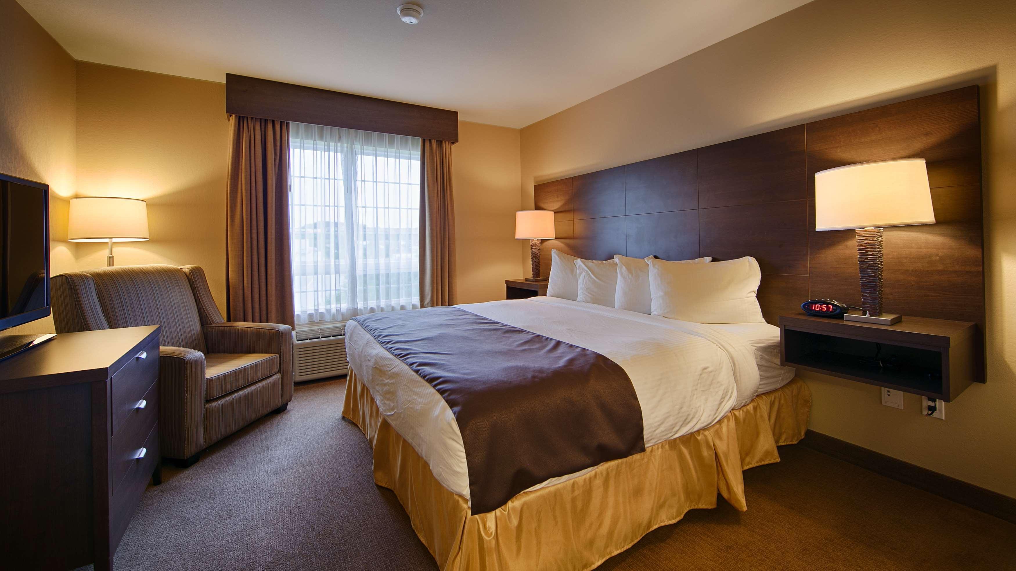 Best Western Plus Saint John Hotel & Suites Exterior photo