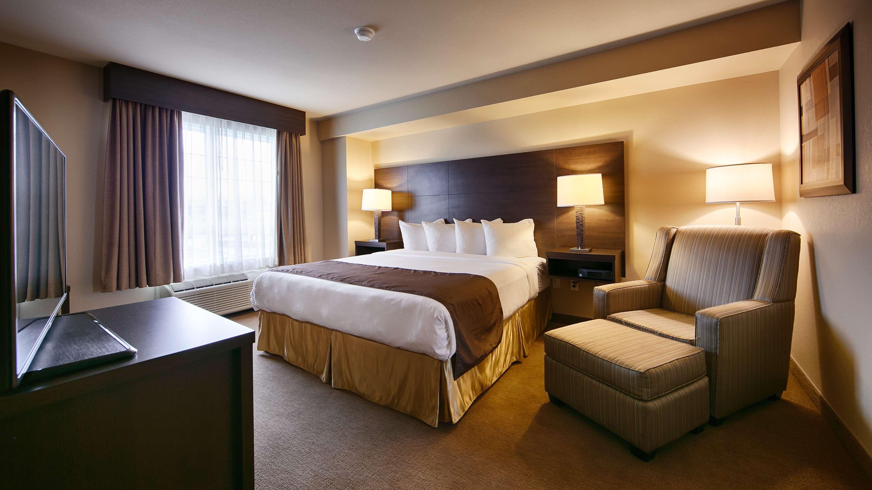 Best Western Plus Saint John Hotel & Suites Exterior photo