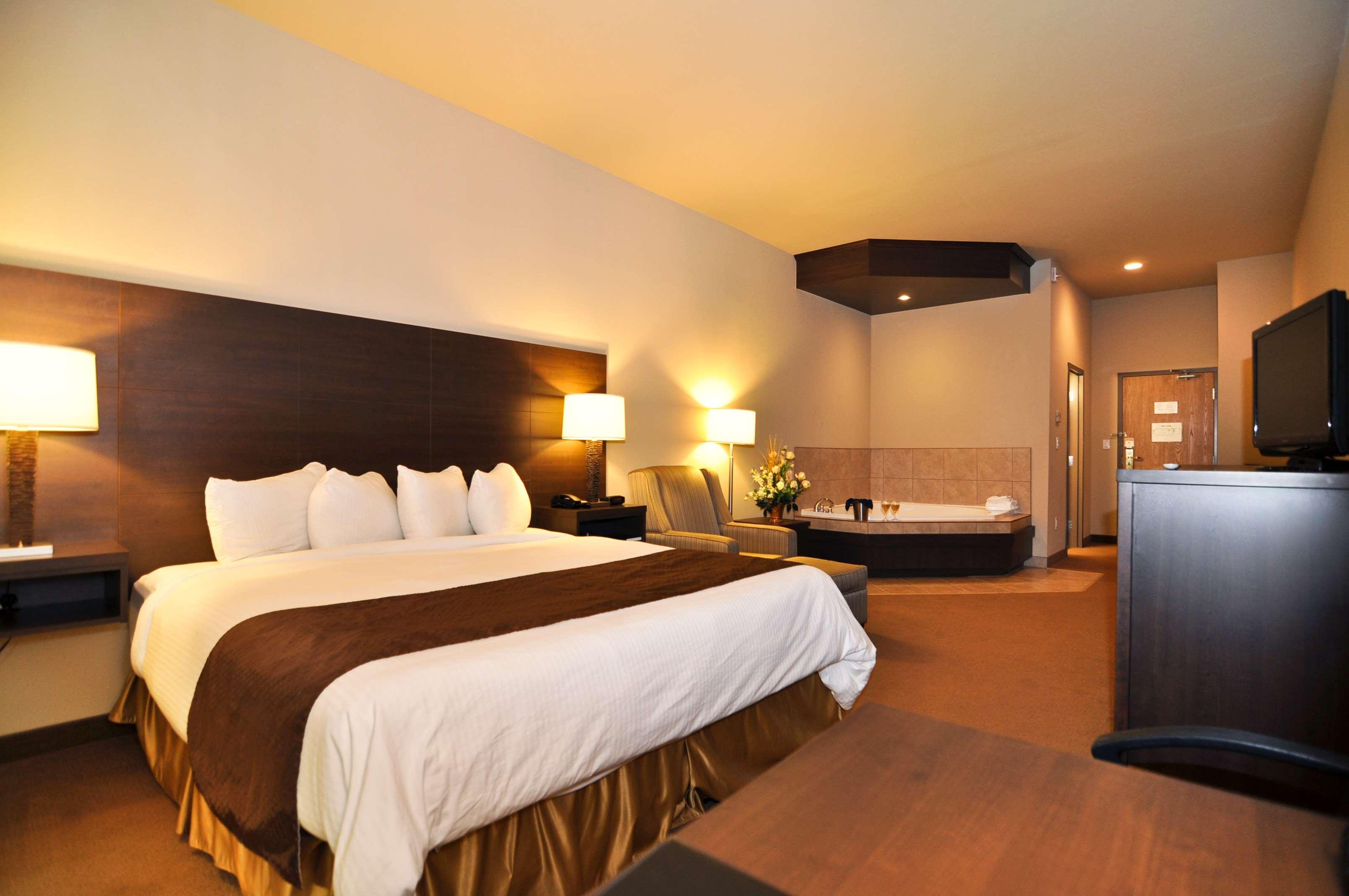 Best Western Plus Saint John Hotel & Suites Room photo
