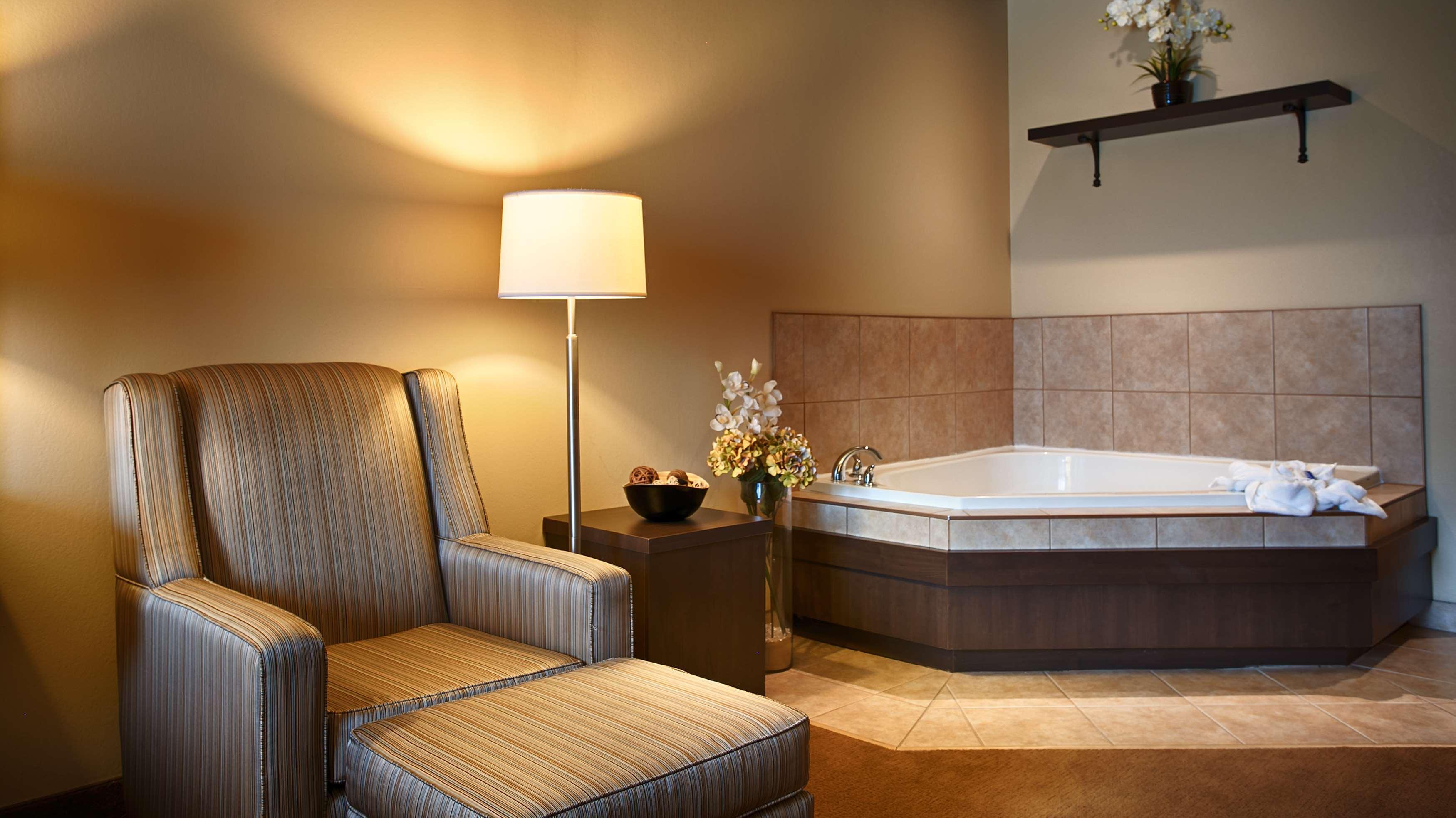 Best Western Plus Saint John Hotel & Suites Exterior photo