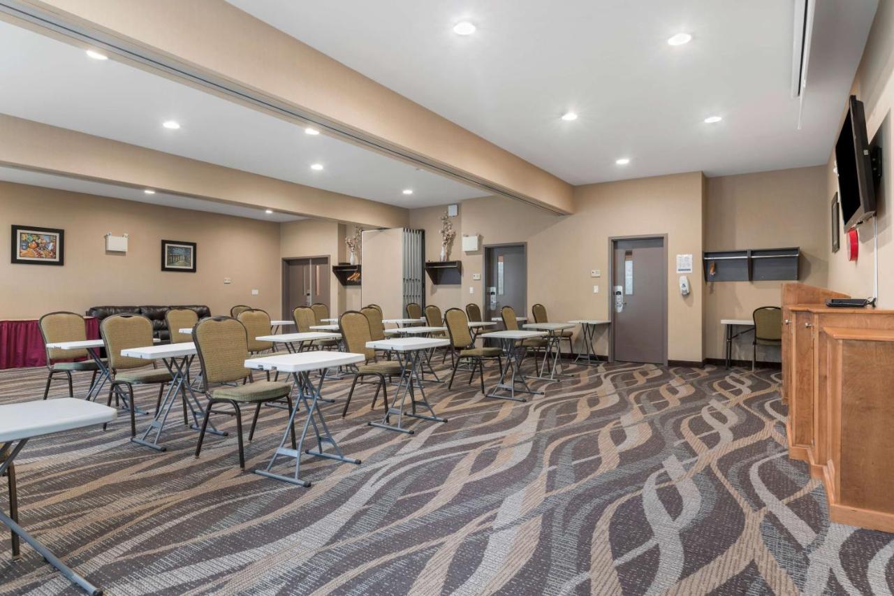 Best Western Plus Saint John Hotel & Suites Exterior photo
