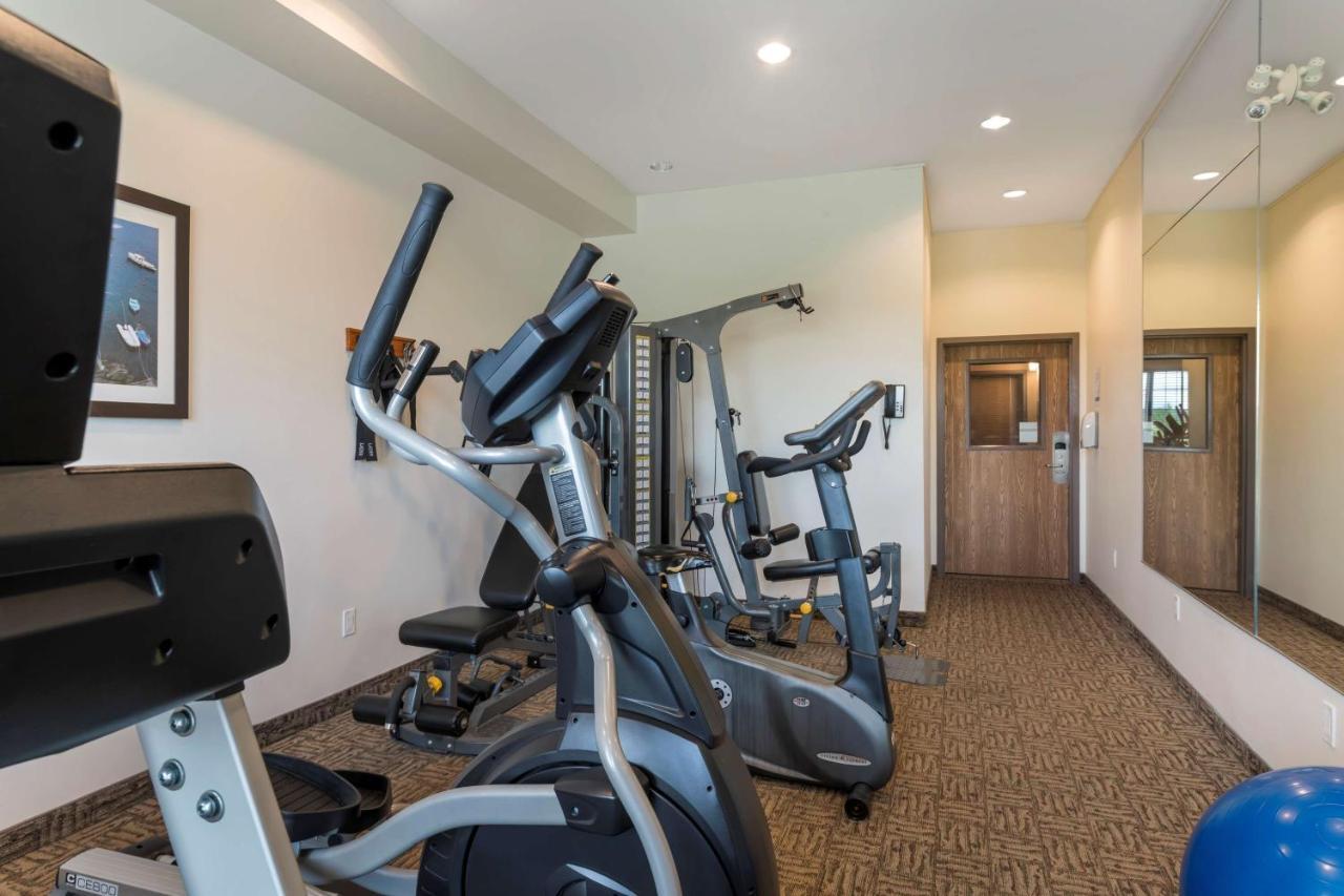 Best Western Plus Saint John Hotel & Suites Exterior photo