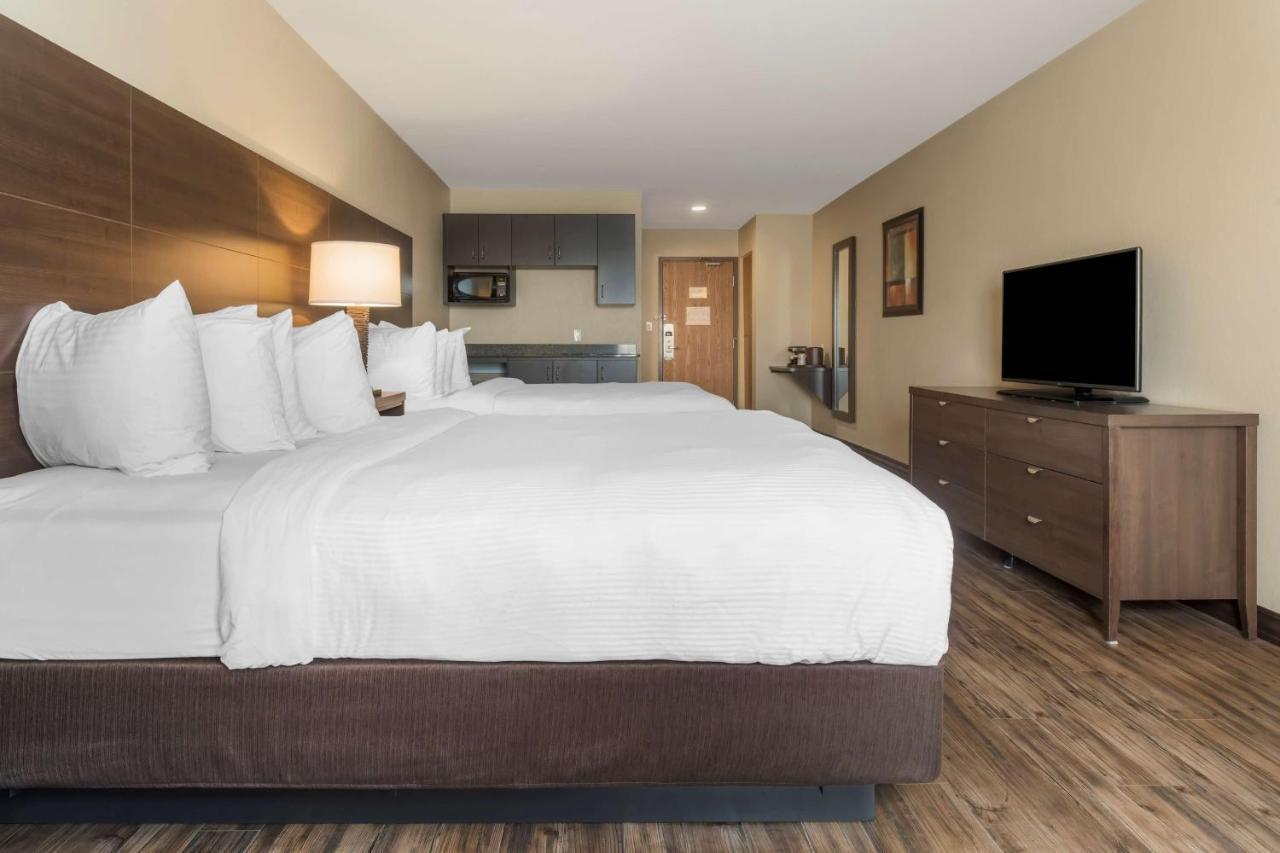 Best Western Plus Saint John Hotel & Suites Exterior photo