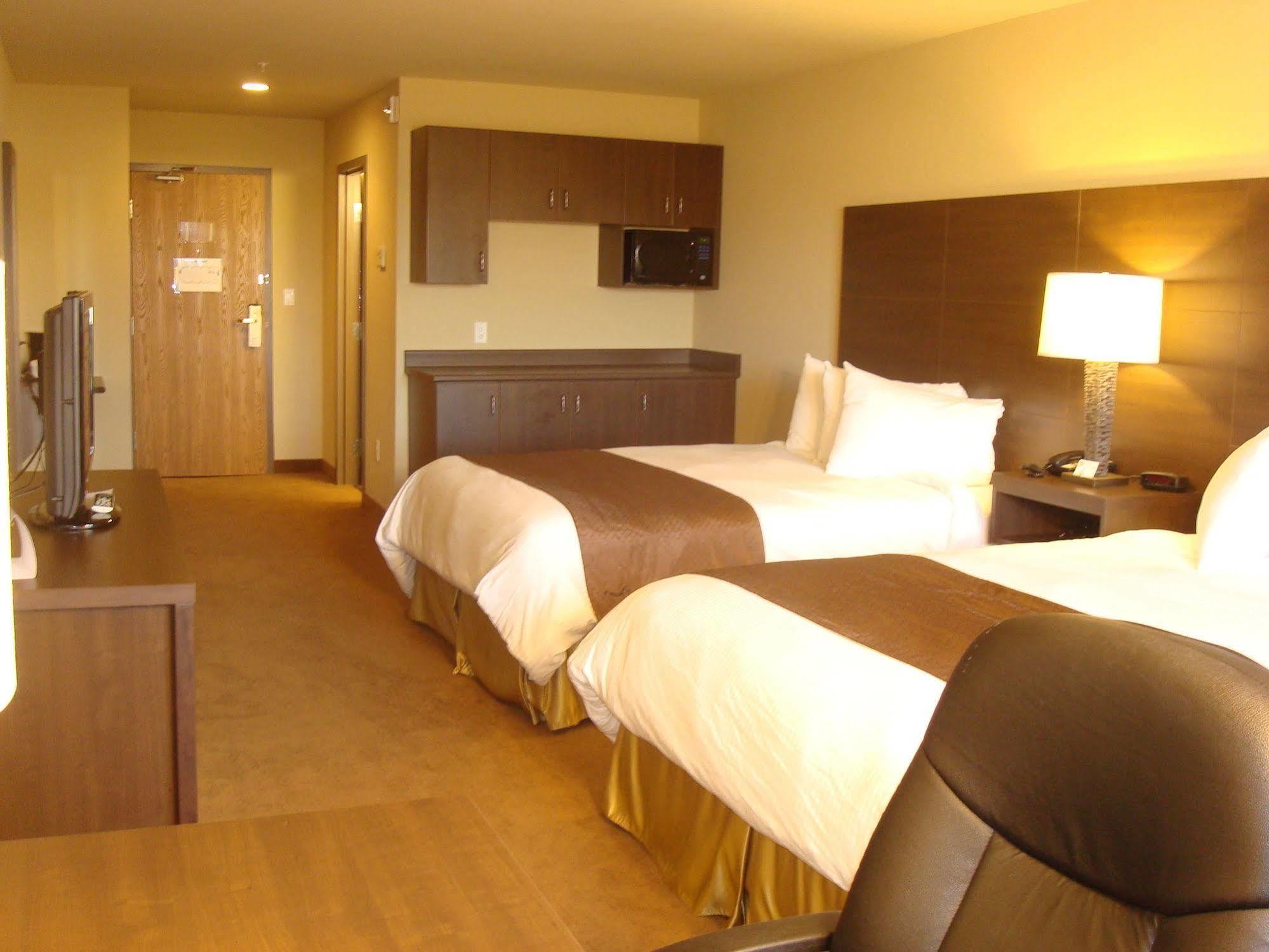 Best Western Plus Saint John Hotel & Suites Exterior photo